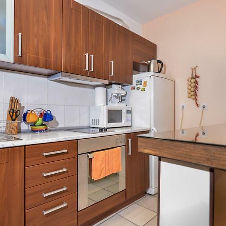 Comfortable One Bedroom Apartment In A Lively Area | Zona B5 | Russian Square Sófia Exterior foto