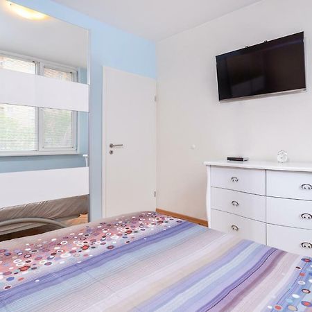 Comfortable One Bedroom Apartment In A Lively Area | Zona B5 | Russian Square Sófia Exterior foto
