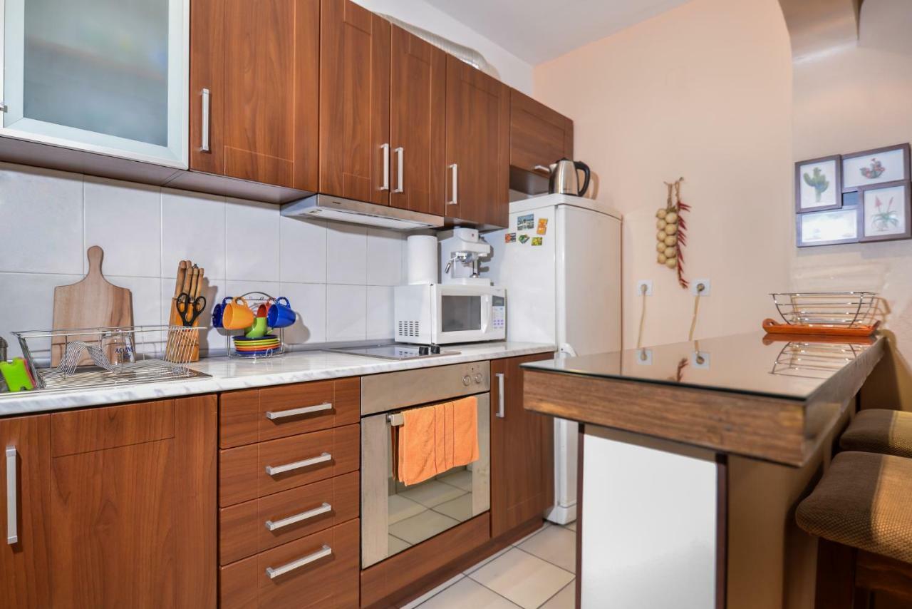 Comfortable One Bedroom Apartment In A Lively Area | Zona B5 | Russian Square Sófia Exterior foto